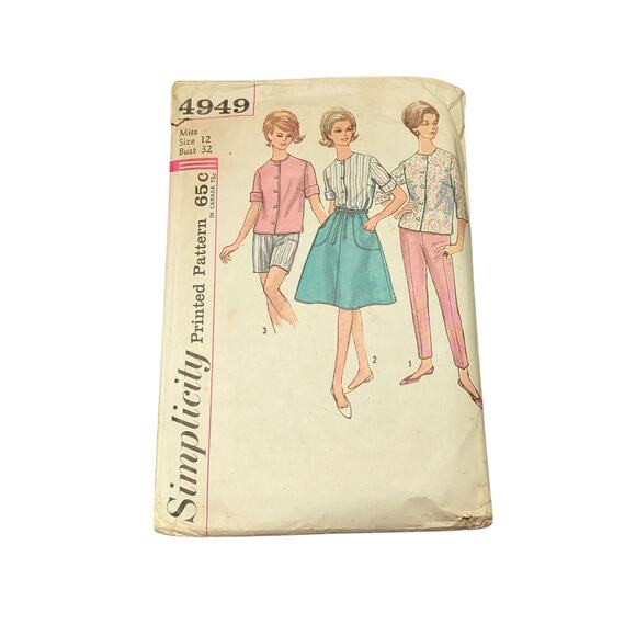 Vintage Sewing pattern - Picture 1 of 2